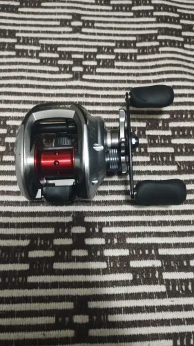 Carretilha Scorpion DC7 Direita.