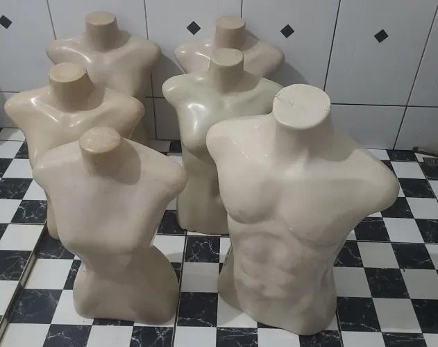 ?Manequins para Exposição de Roupas - Ótimo