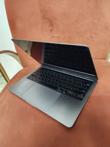 MacBook Pro M1 16gb 256SSD 2020 