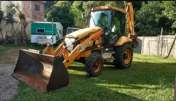 Retroescavadeira jcb 