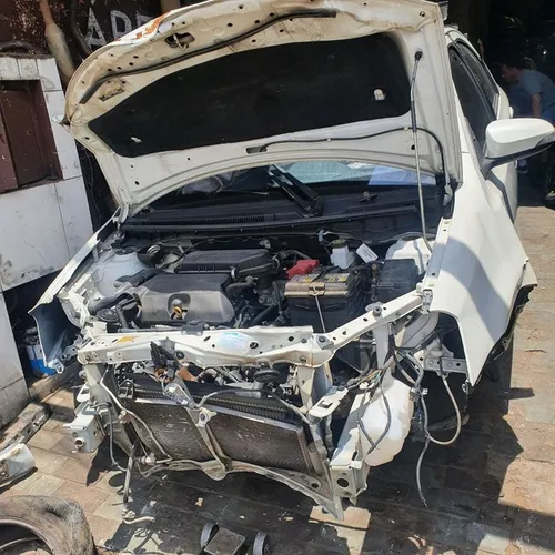 Sucata para retirada de peças etios sedan Platinum 82.000 km