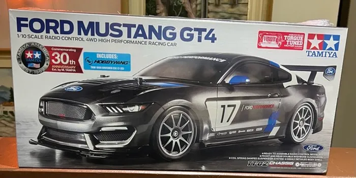 Automodelo tamiya mustang gt4