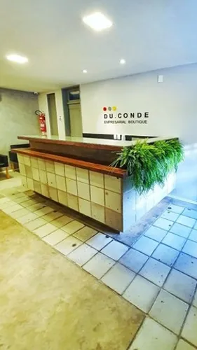 Alugo salas completas da luz a recepcionistas por R$1.500 na Torre