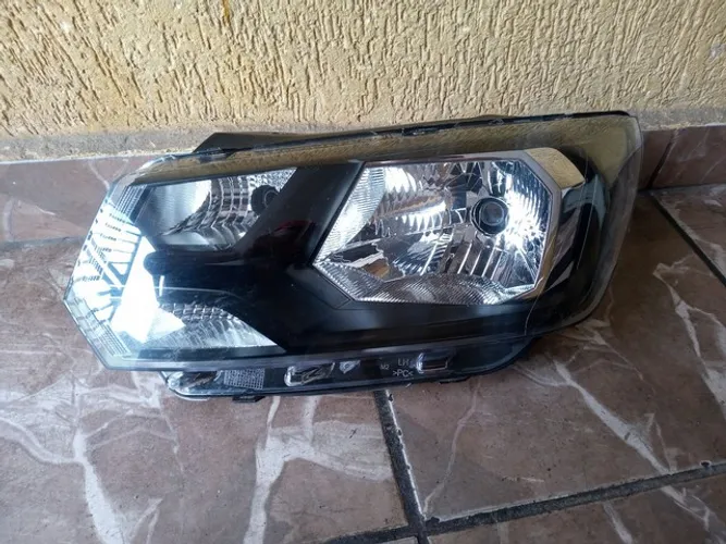 Farol Esquerdo Volkswagen Gol G8 2019