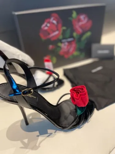 Dolce & Gabbana Sandália "Roses" - Tamanho 36/37 BR