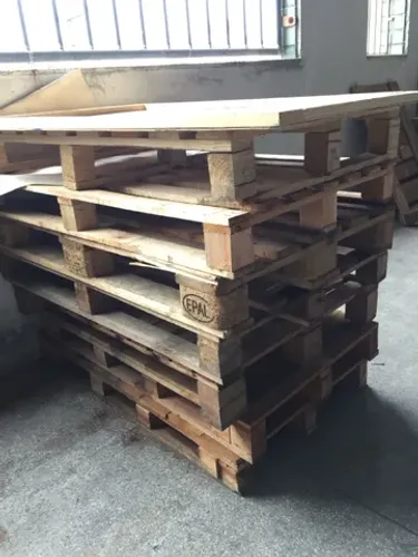 Pallets de vários tamanhos e vários novos