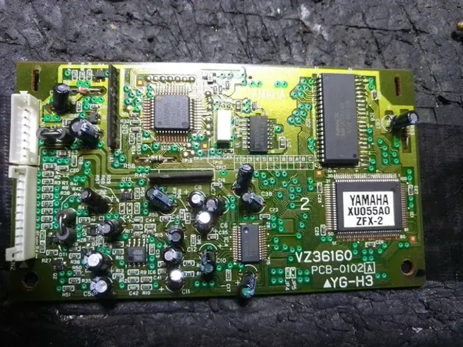 Placa efeito mesa Yamaha EMX2000