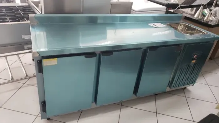 Balcão bancada refrigerada 2 metros com cuba - Alecs