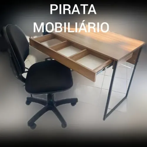 Mesa com gavetão industrial