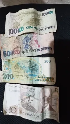 Vendo cédulas antigas aceito oferta .