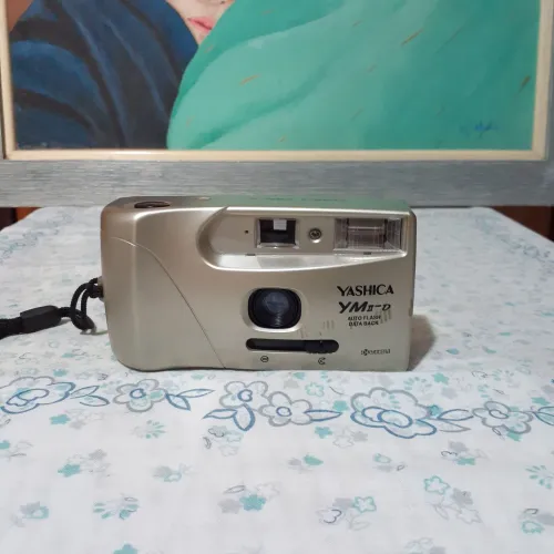 Câmera Yashica YMII-D - Analógica