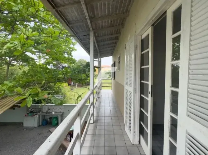 Aluguel Anual, apt. 2 dormitorios, 200 metros do mar