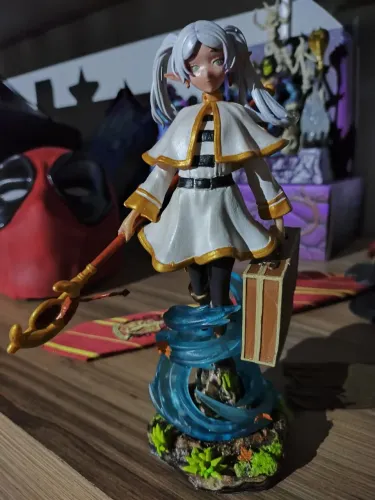 Frieren - Resina e Pintura Artesanal