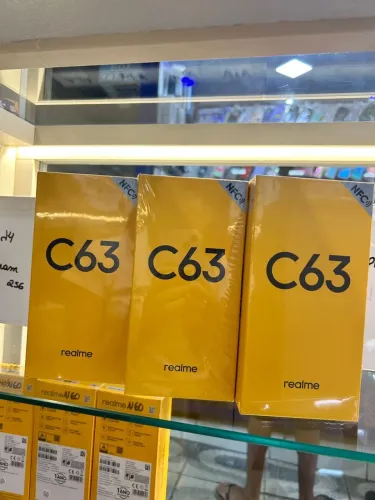 REALME C63 