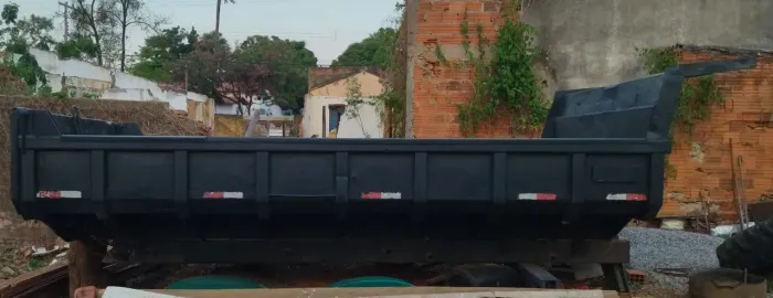 Caçamba de Truk