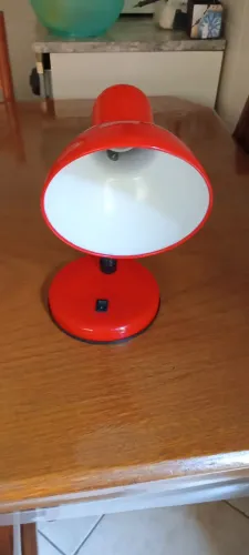 Luminária vermelho