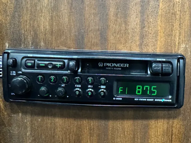 Toca fita radio com Bluethoth Pioneer ke2850qr de gaveta e na promoção