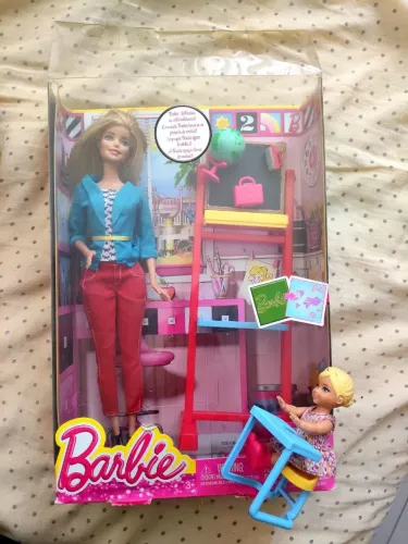 Barbie professora 