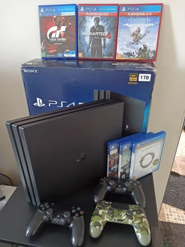 PS4 Pro + 1 Manete original nova + 7 jogos tops com GTA 5