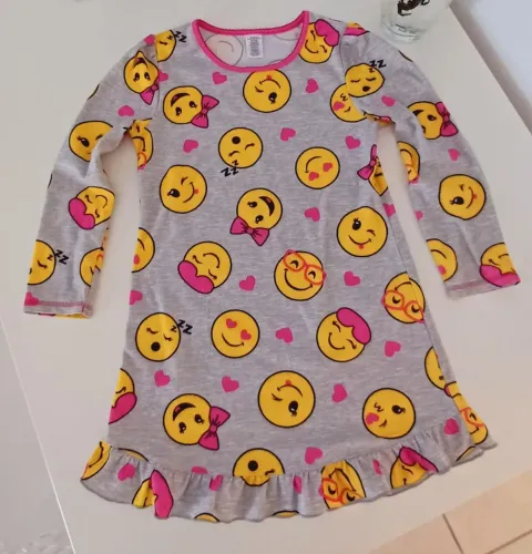 Camisola Infantil Emoji Divertida - Confort 7/8 anoso e Estilo!