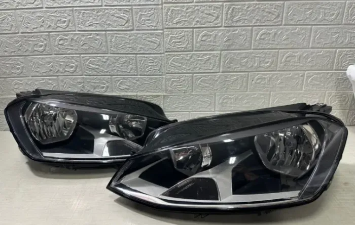 Par farol Golf TSI sem xênon 2014 2016 original