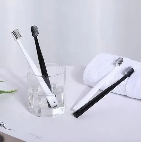 Kit de 2 Escovas de Dente
