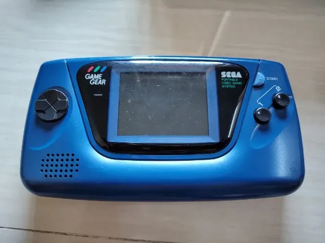 Sega Game Gear + 01 cartucho multijogos + 1 cart surpresa de brinde