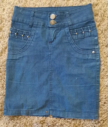 Saia Jeans Azul com Detalhes