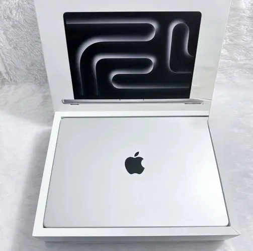 MacBook Pro M3 Pro