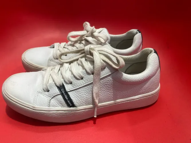 Tênis Calvin Klein Branco nr 36