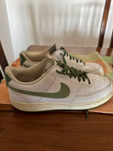 Tenis nike court vision low