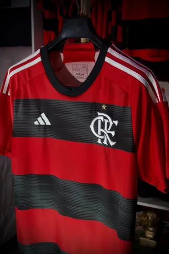 Manto rubro negro temporada 2023