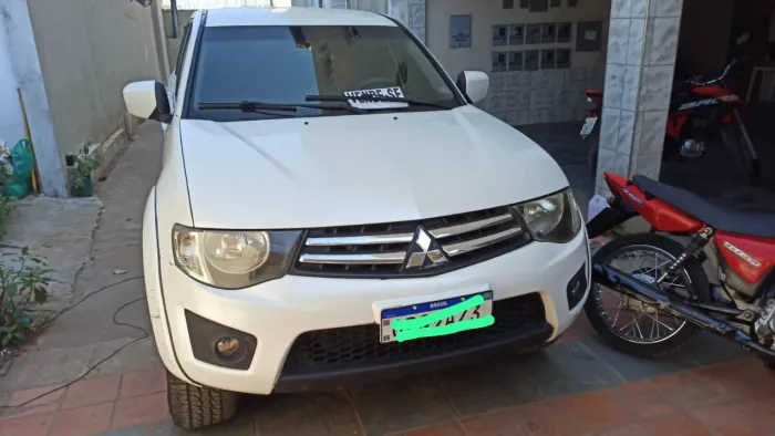 PAJERO DAKAR 4X4 2013 DOC 25 ABAIXO DA FIPE