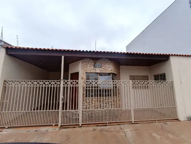 Casa com 2 quartos para locação em Jardim Itália - SP