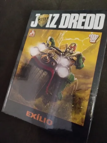 Juiz Dredd - Exílio - Mythos (Lacrado)