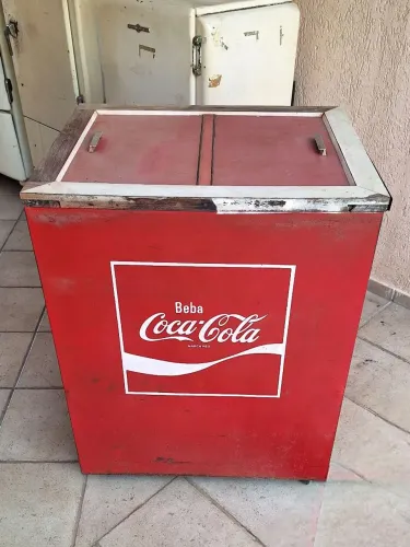 Geladeira antiga Coca Cola