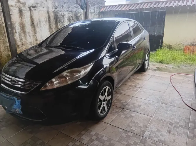 Ford Fiesta Sedan SE 1.6 16V Flex 4P 2012