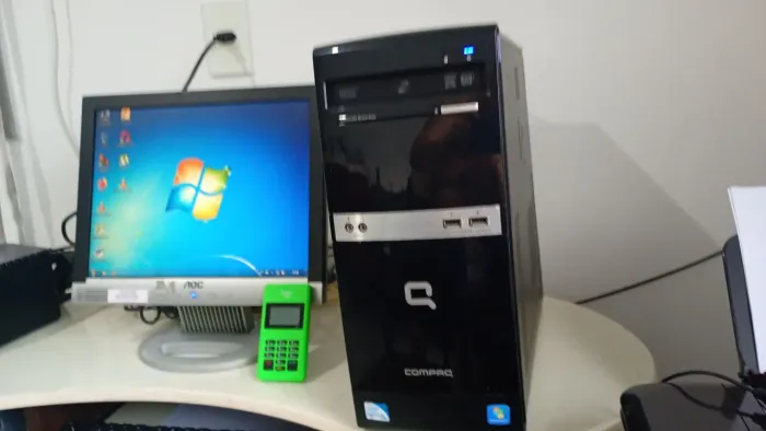 Computador Dual Core 6Gb RAM 750Gb HD + Monitor