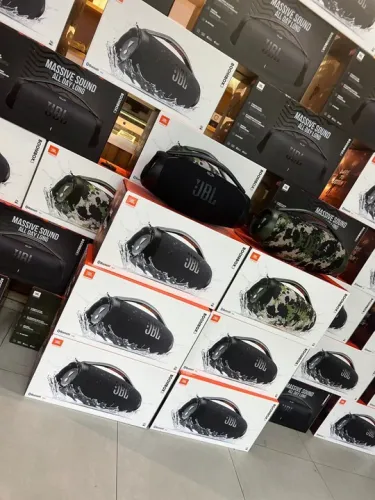 Caixa de Som JBL Boombox 03 - Nova (com nota fiscal)