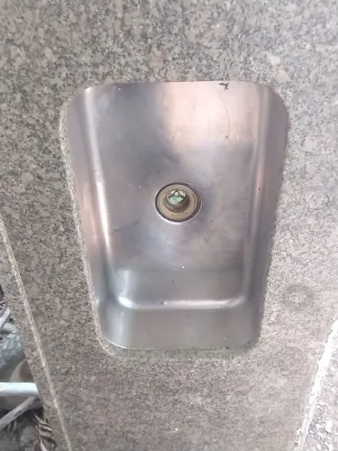 Pia com cuba e bancada ( PREÇO DE OPORTUNIDADE )