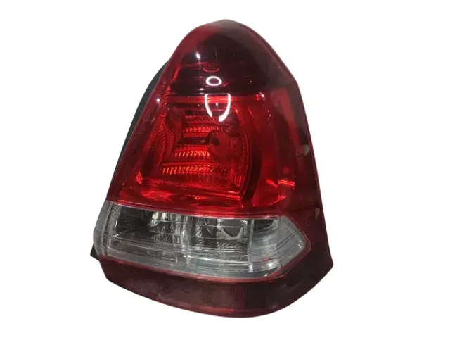 Lanterna Direita Etios Sedan 2013/2017 Fume Usado Restaurada