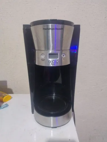 CAFETEIRA SEMI-NOVA HAMILTON BEACH. 
