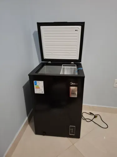 Congelador 100 litros novo preto 