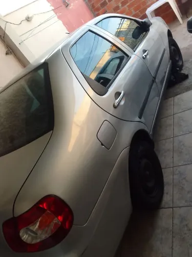 Fiat Siena Celebration 1.0 Fire Flex 8V 4P 2010