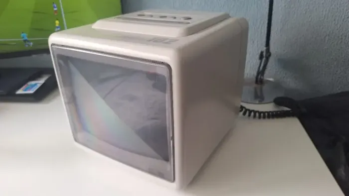 TV SEMP Portátil 10 polegadas