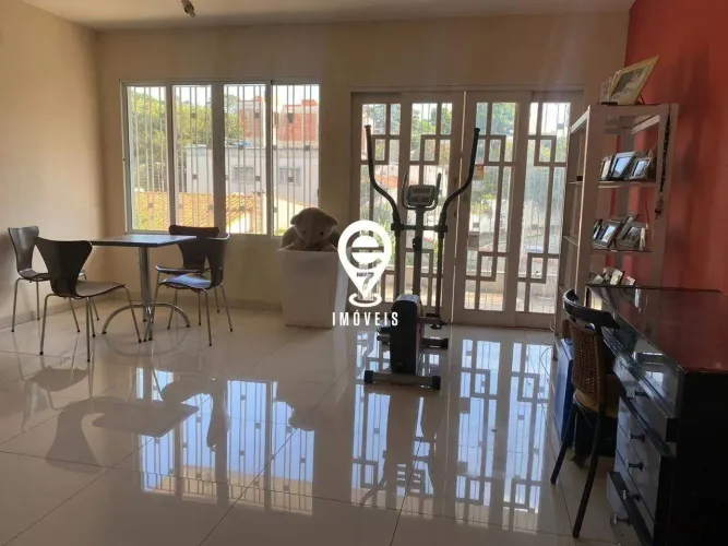 Linda Casa 5 dormitórios 6 vagas - Bosque da Saúde