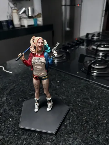 Action Figure Harley Quinn Arlequina iron studios 1/10 esquadrão suicida