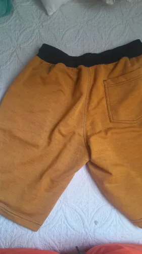 Bermuda casual amarela 