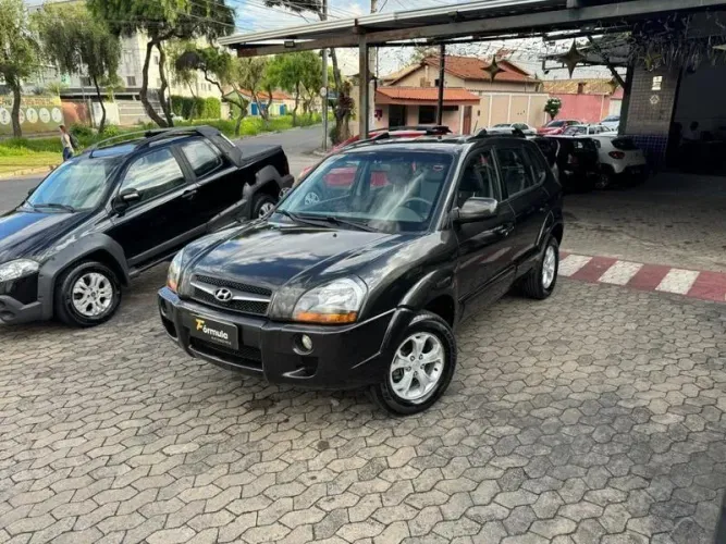 Hyundai Tucson 2.0 16V Mec. 2012