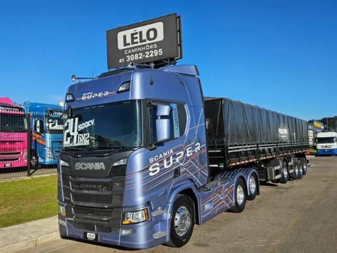 Scania R500 SUPER 6x2 Ano 2024 + 4 Eixo Graneleiro Facchini 14 x 1.80 Com Pneus e Rodas